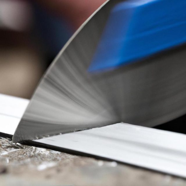 Jak naostrzyć piłę tarczową?