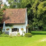 jak urządzić wnętrze domku na działce