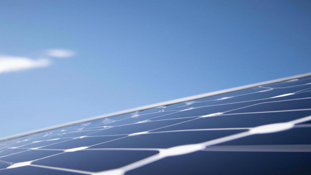 Energia przyszłości: jak działa fotowoltaika - zasady i korzyści